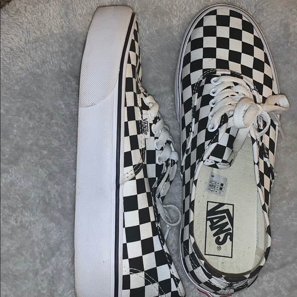 Vans - Picture 3 of 3